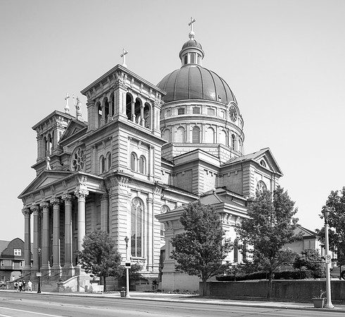 Basilica of St. Josaphat (bw)