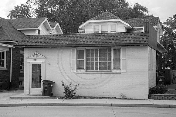 "vernacular architecture"