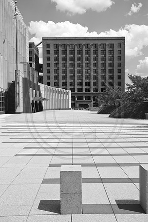 monochrome, plaza