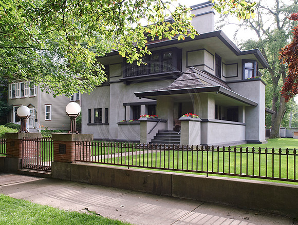 Hills-Decaro House